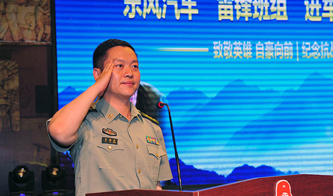 東風汽車雷鋒班組走進軍營活動現場