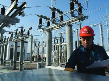 光伏業分布式發展需破解并網難題