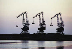 “三桶油”布局加拿大，美國受益？