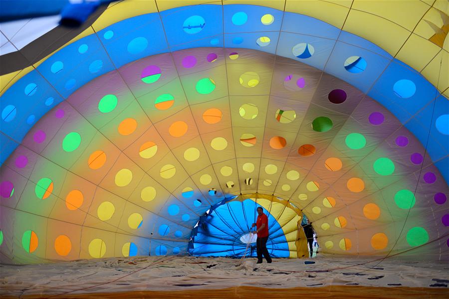 MALAYSIA-PENANG-HOT AIR BALLOON FESTIVAL