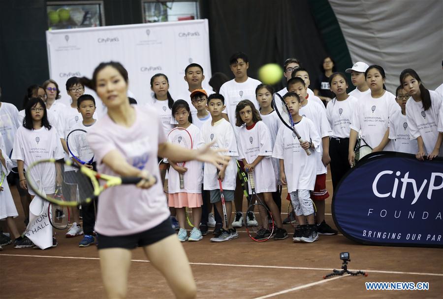 (SP)U.S.-NEW YORK-TENNIS-HALL OF FAME-LI NA