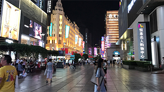 購物中心供大于求 誰能活得更好？