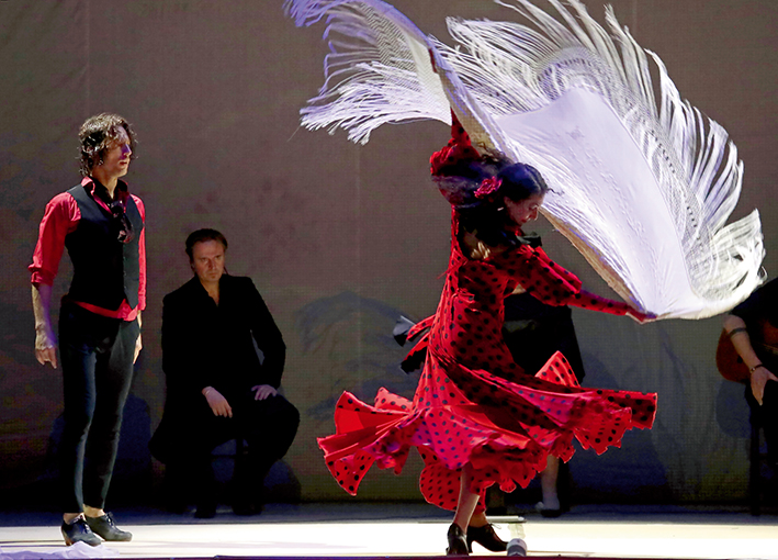 從吉普賽營(yíng)地到世界舞臺(tái)：弗拉門(mén)戈的流亡與重生