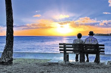 南京：“醫養護康”為老人提供一站式服務