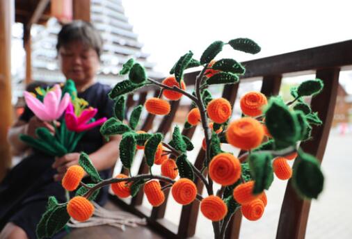 撐起防貧傘，擋住風和雨