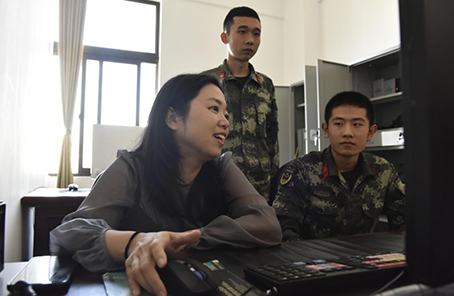 軍嫂鄭如:雖苦不怕，是我對愛的承諾