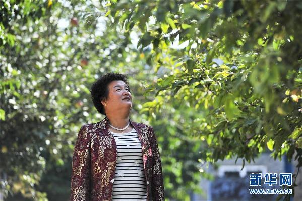 (十九大代表風采·圖文互動)(1)“農民”李元敏:打造村民引以為豪的新“蓋買”