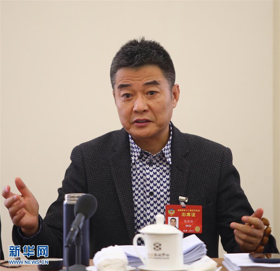 (兩會(huì)·快語錄)張建國委員:按照藝術(shù)規(guī)律加強(qiáng)京劇教育