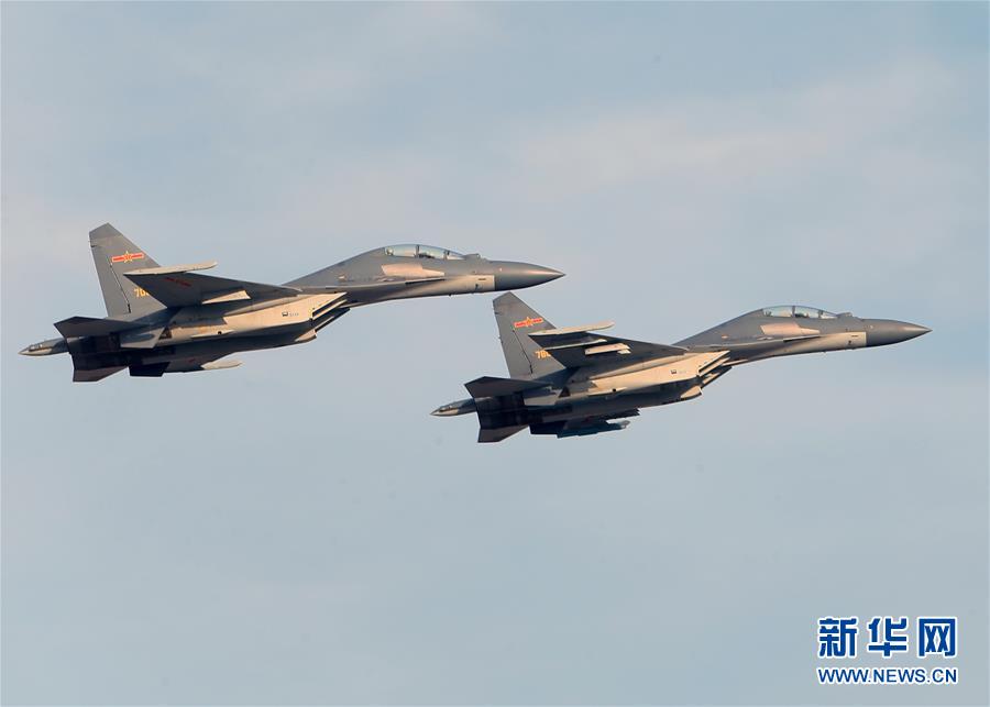 (新華全媒頭條·圖文互動(dòng))(8)備戰(zhàn)踏上新起點(diǎn),練兵展現(xiàn)新氣象——2018中國軍隊(duì)新年開訓(xùn)全景大掃描