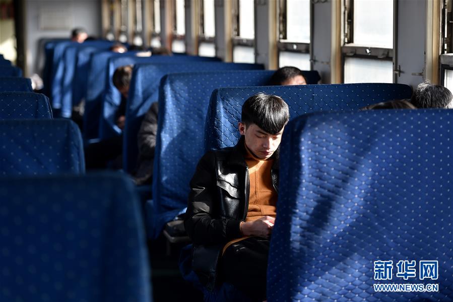 （社會）（7）呂梁山上的&ldquo;慢火車&rdquo;