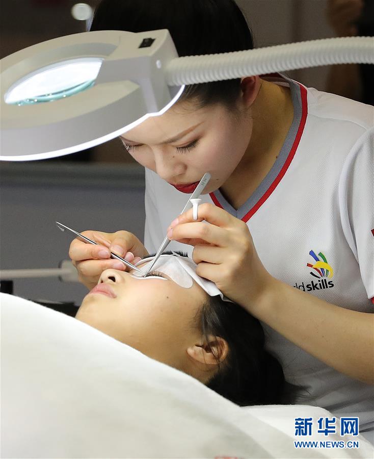 （新華全媒頭條·圖文互動）（6）上下合力，聚力破障，開辟“大國工匠”建設新格局