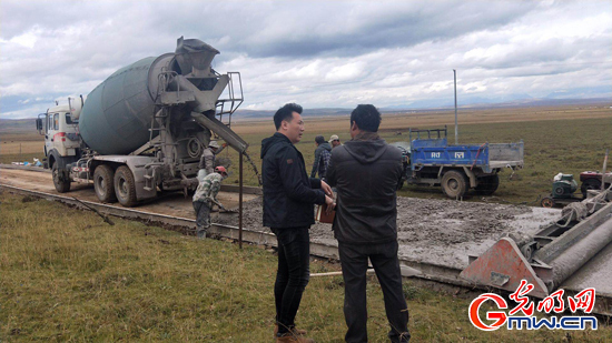 【脫貧攻堅在行動】打通致富路，牧民笑開顏&mdash;&mdash;青海省澤庫縣&ldquo;第一書記&rdquo;張文杰扶貧故事