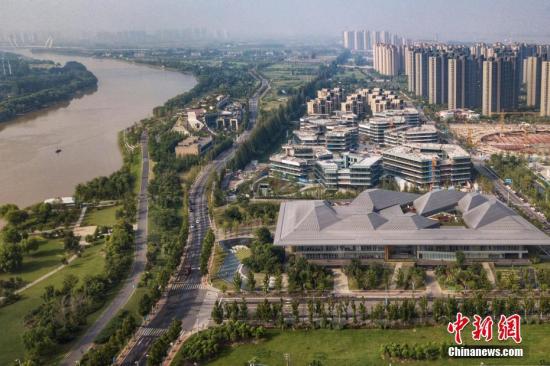 8月9日,航拍南京江心洲新加坡·南京生態科技島。 <a target='_blank' >中新社</a>記者 泱波 攝