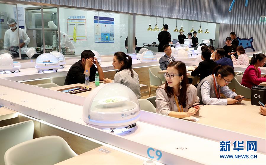 (新華全媒頭條·圖文互動)(4)進(jìn)口博覽會,上海準(zhǔn)備好了!——寫在首屆中國國際進(jìn)口博覽會倒計時十天