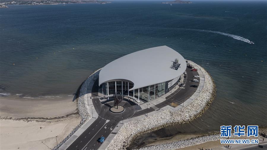 (新華全媒頭條·圖文互動(dòng))(2)特稿:深化周邊友好 共促亞太繁榮——寫(xiě)在習(xí)近平主席出席亞太經(jīng)合組織第二十六次領(lǐng)導(dǎo)人非正式會(huì)議,對(duì)巴布亞新幾內(nèi)亞、文萊和菲律賓進(jìn)行國(guó)事訪問(wèn)并在巴新同建交太平洋島國(guó)領(lǐng)導(dǎo)人會(huì)晤之際