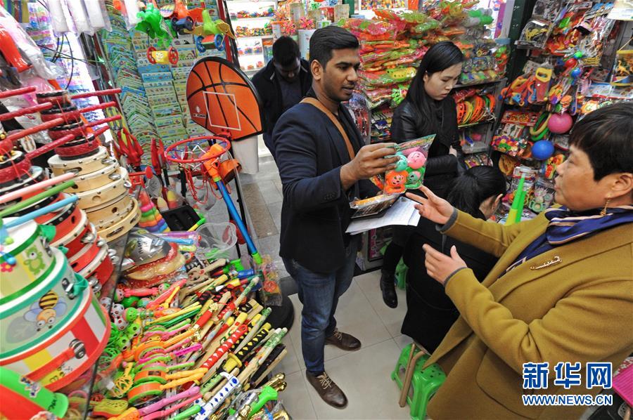 (在習近平新時代中國特色社會主義思想指引下·慶祝改革開放40周年·協調發展)(新華全媒頭條·圖文互動)(2)協調發展:奏響全面建成小康社會交響曲