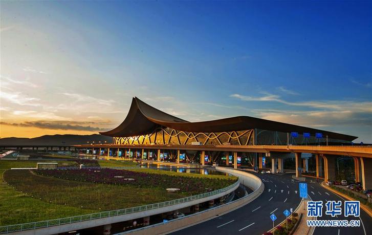 (百城百縣百企調研行·圖文互動)(3)搭起連接南亞東南亞的七彩之橋——昆明加快建設區域性國際中心城市