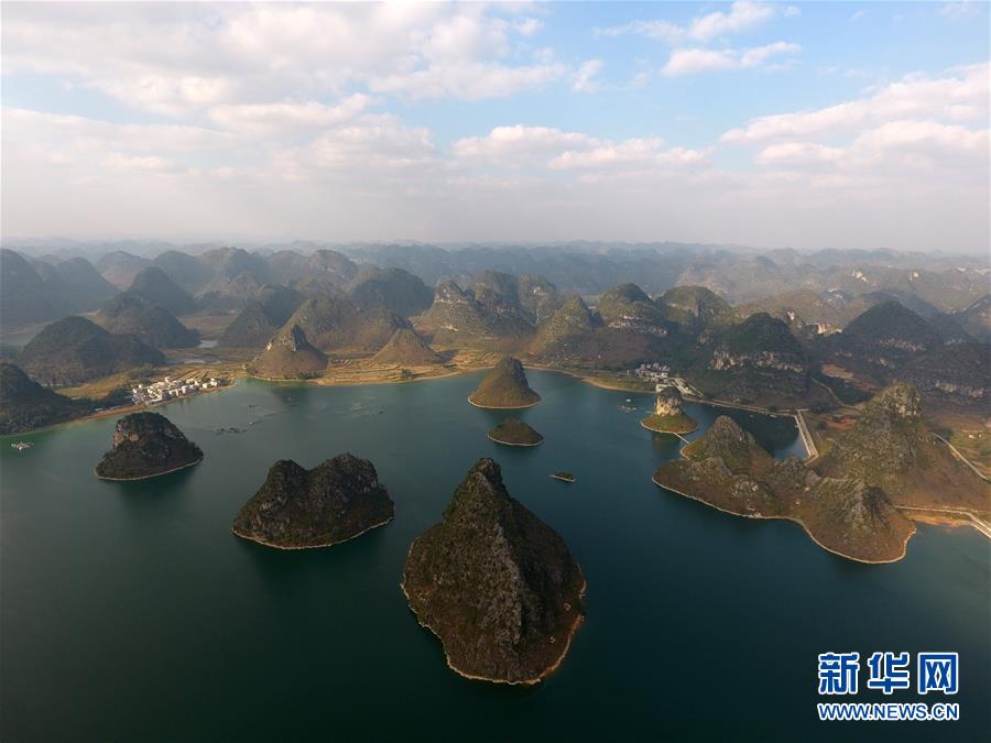 (輝煌60年·壯美新廣西·圖文互動)(1)攜手描繪八桂大地上的美麗畫卷——寫在廣西壯族自治區成立60周年之際