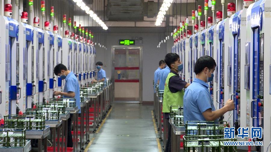 （慶祝改革開放40周年基層行·鄉鎮篇·圖文互動）（2）東莞長安鎮：田塘里“飛”出的智能“機”地 