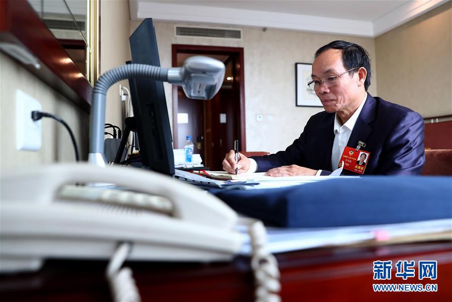 （兩會·基層委員履職故事）（3）全國政協委員羊風極：讓家鄉在鄉村振興中發展得更好