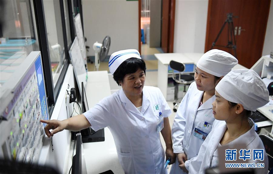 （兩會·基層委員履職故事）（5）全國政協委員杜麗群：重視傳染病防治專業人才隊伍建設