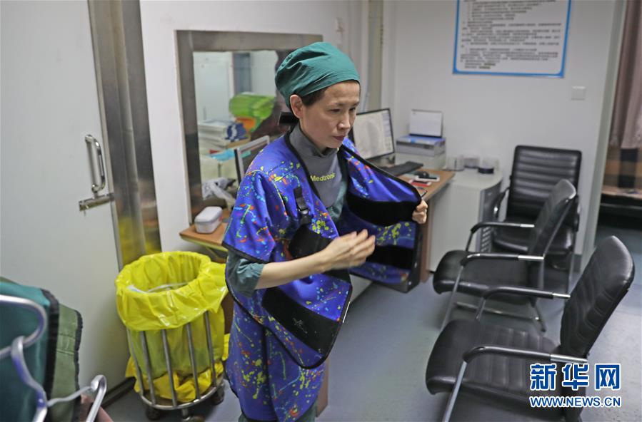 (兩會·基層代表履職故事)(7)全國人大代表李潞:承載生命囑托 堅守醫生職責