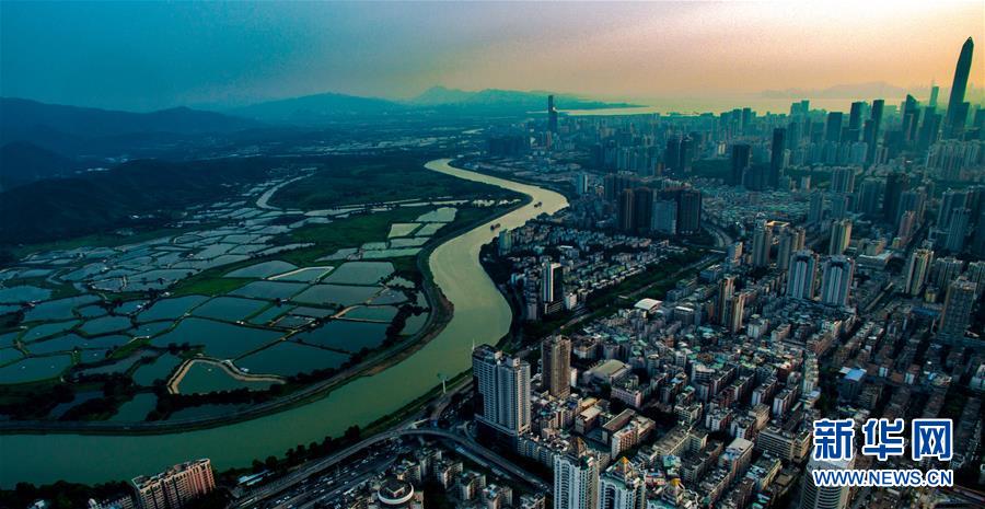 （新華全媒頭條&middot;圖文互動）（4）風正一帆懸&mdash;&mdash;以習近平同志為核心的黨中央治國理政一年間