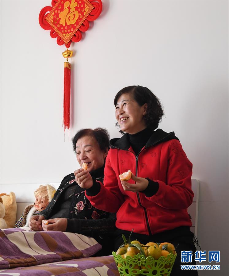 （新華全媒頭條·圖文互動）（3）“英雄之妻”，為愛堅守19年