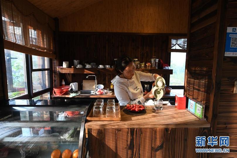 (兩會前夕看落實·圖文互動)(6)綠色發展引領 守護“魚米之鄉”——江蘇落實習近平總書記全國兩會重要講話精神紀實