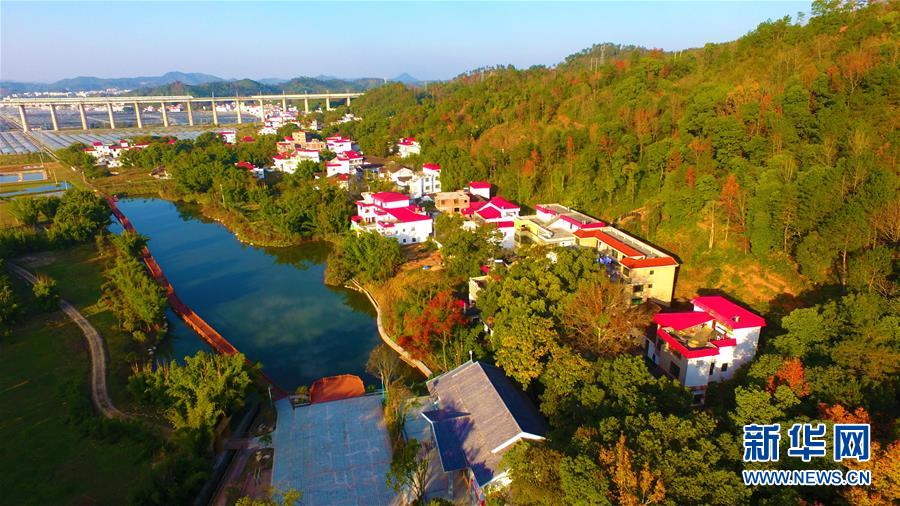 (兩會(huì)前夕看落實(shí)·圖文互動(dòng))(9)奮力脫貧攻堅(jiān) 生態(tài)追“清”逐“綠”——江西落實(shí)習(xí)近平總書(shū)記全國(guó)兩會(huì)重要講話(huà)精神紀(jì)實(shí)