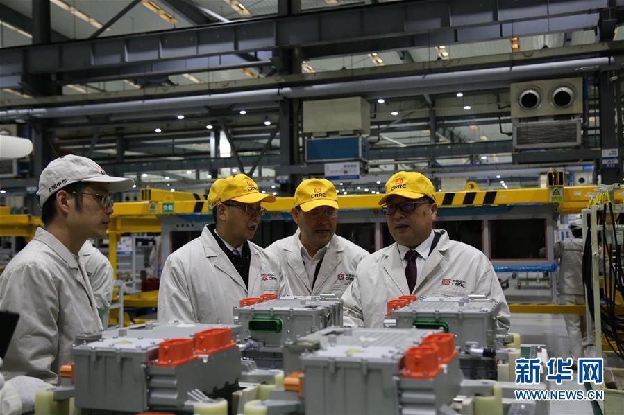 (代表委員履職·圖文互動)(2)用創新擦亮中國制造“名片”——全國人大代表周清和的履職故事