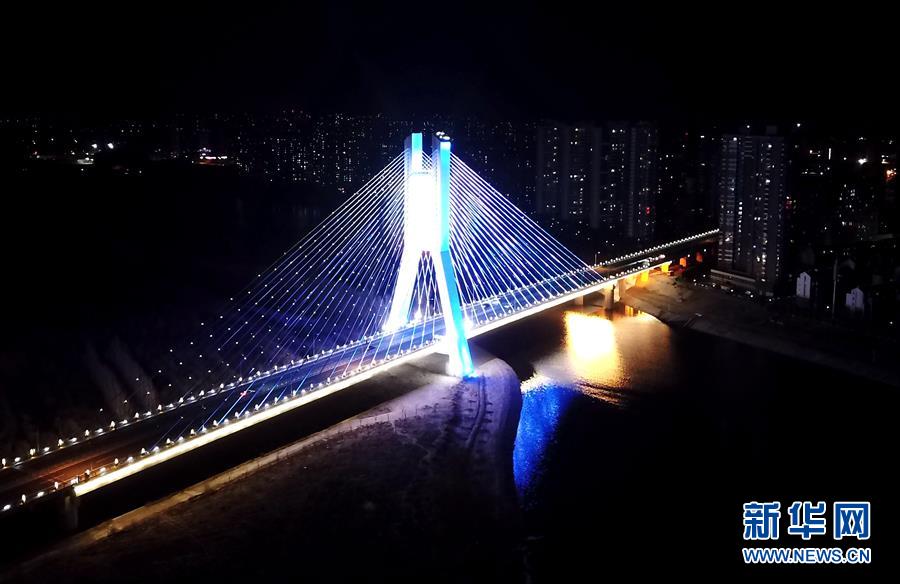 (在習(xí)近平新時(shí)代中國(guó)特色社會(huì)主義思想指引下——新時(shí)代新作為新篇章·圖文互動(dòng))(6)梗阻的“血脈”通了 彼此的心拉近了——京津冀“斷頭路”打通記