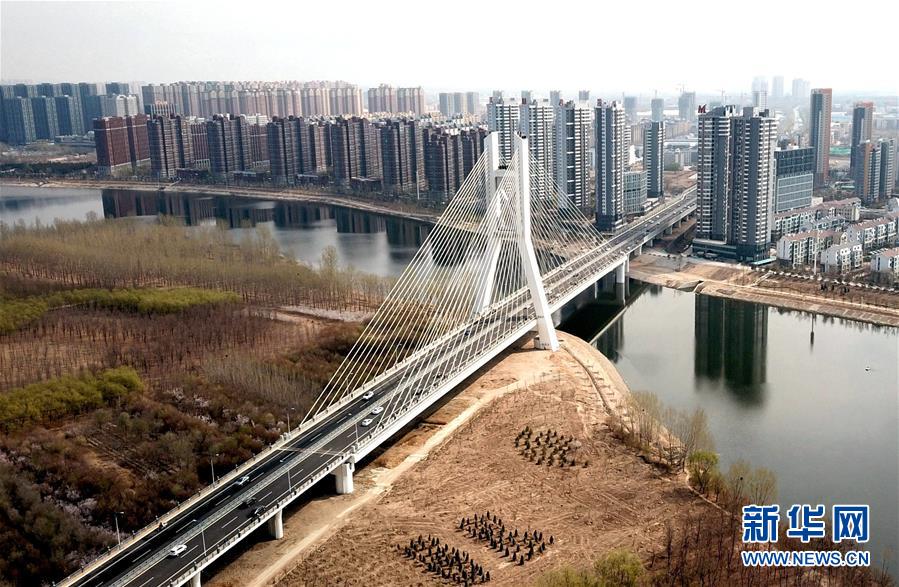 (在習(xí)近平新時(shí)代中國(guó)特色社會(huì)主義思想指引下——新時(shí)代新作為新篇章·圖文互動(dòng))(3)梗阻的“血脈”通了 彼此的心拉近了——京津冀“斷頭路”打通記