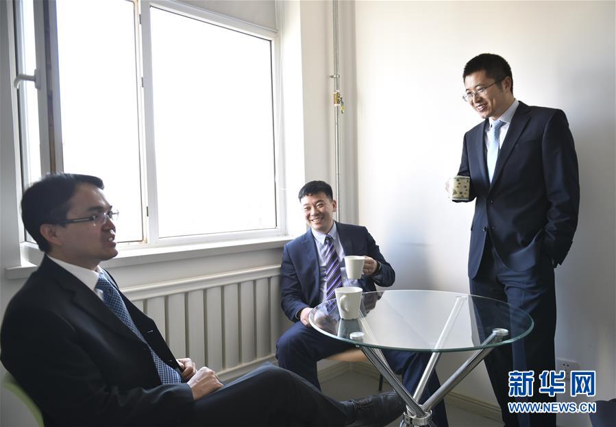 (愛國情 奮斗者·圖文互動)(2)擁抱“中國機遇” 實現(xiàn)人生價值——三博士歸國創(chuàng)業(yè)記