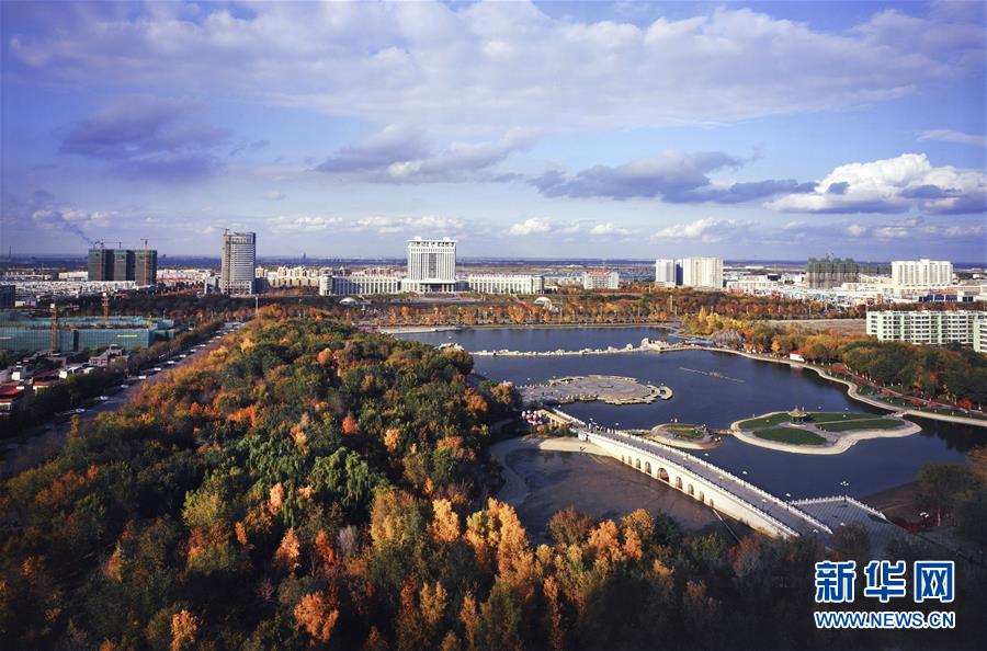 (壯麗70年·奮斗新時(shí)代·圖文互動)(1)記者蹲點(diǎn)手記:感受“戈壁明珠”嶄新容顏