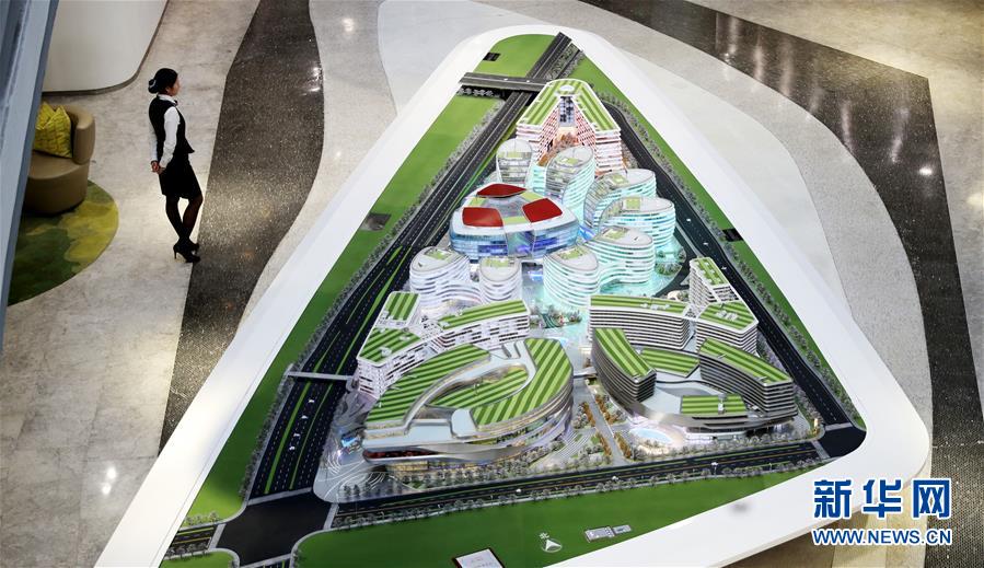 (新華全媒頭條·壯麗70年 奮斗新時代——推動高質量發展調研行·圖文互動)(10)百尺竿頭再登攀——高質量發展的“上海答卷”