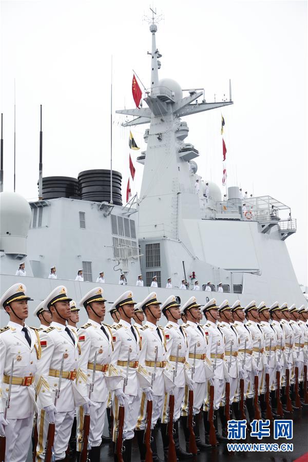 (新華全媒頭條·人民海軍70年·圖文互動)(3)奏響新時代海上和平樂章——人民海軍成立70周年海上閱兵活動紀實