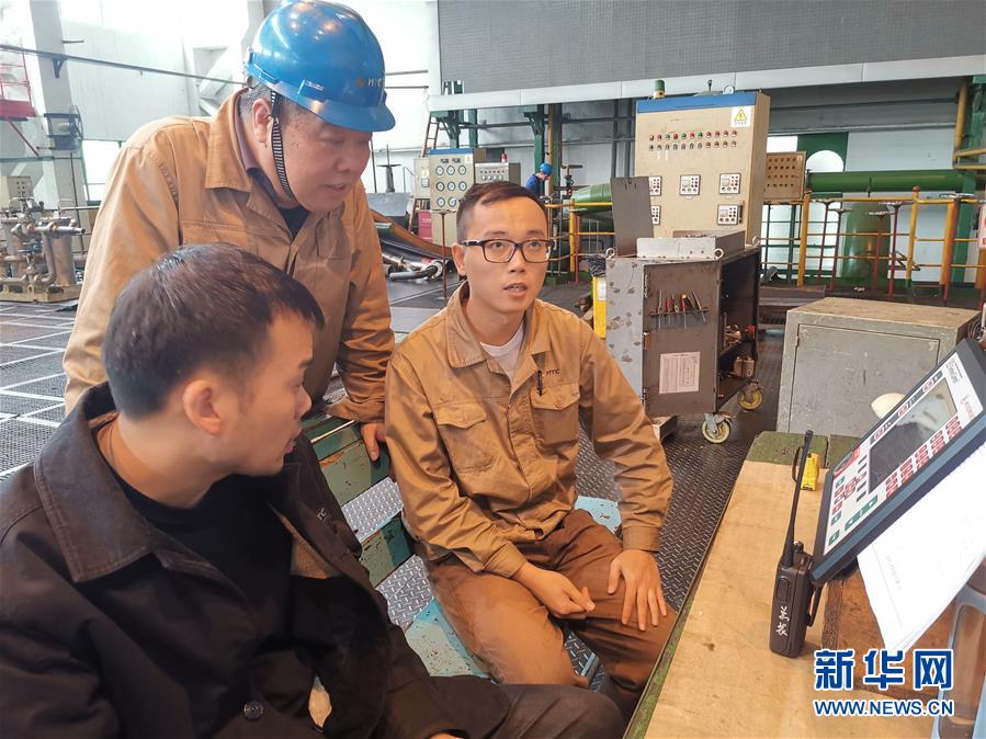 (勞動者風采·圖文互動)(2)練就毫厘“繡花功”——記杭汽輪“金藍領”吳國林