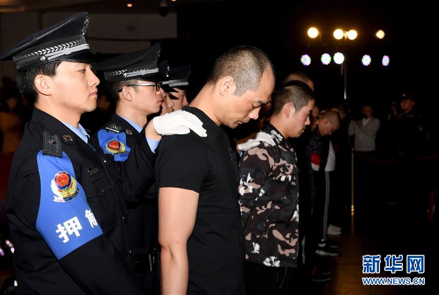 (新華全媒頭條·圖文互動)(2)擔負起護航新時代中國特色社會主義的崇高使命——黨的十八大以來公安工作述評