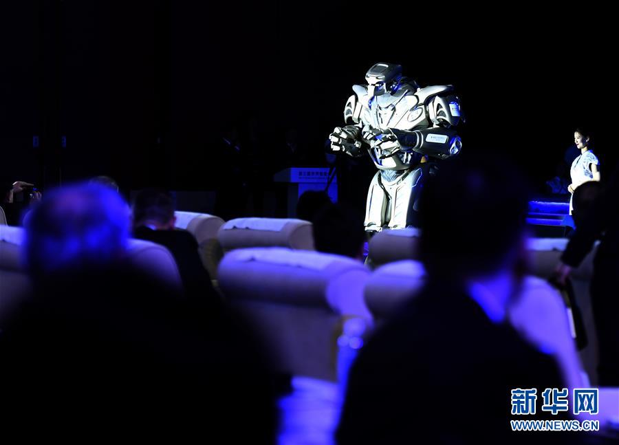 (新華全媒頭條·圖文互動)(1)擁抱智能新時代:世界智能大會釋放了哪些新信號?