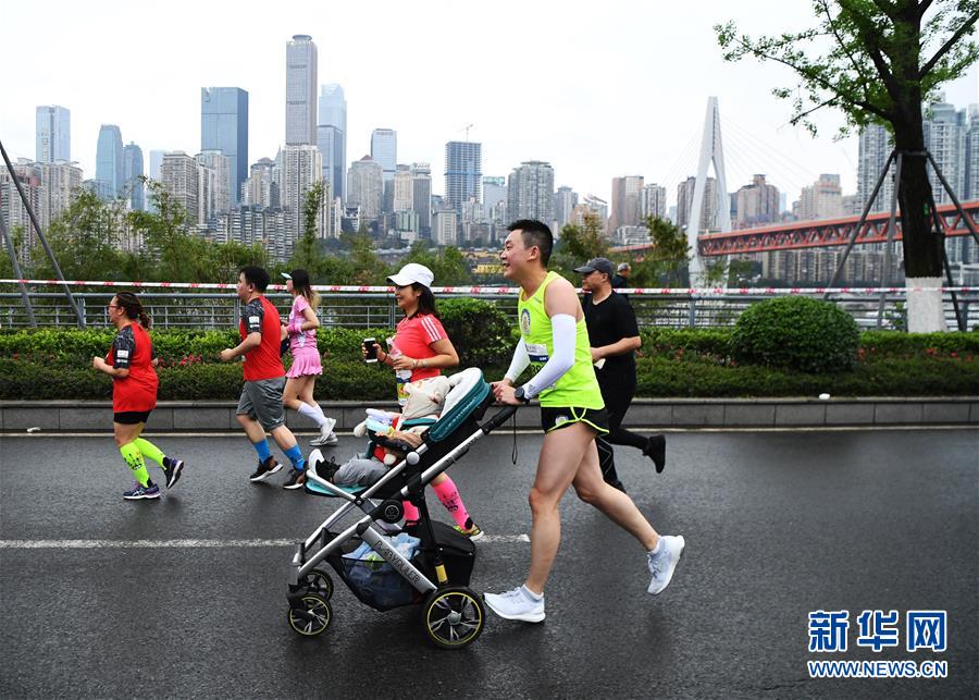 (生態(tài)文明建設(shè)·圖文互動(dòng))(7)讓山水之城“顏值”更高、“氣質(zhì)”更佳——重慶“兩江四岸”治理提升調(diào)查