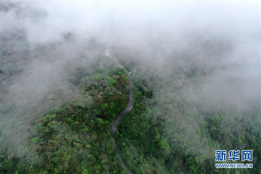 (壯麗70年·奮斗新時(shí)代——記者再走長(zhǎng)征路·圖文互動(dòng))(1)沒(méi)有紅軍逾越不了的山河