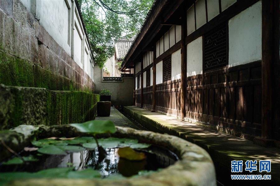 (壯麗70年·奮斗新時(shí)代——記者再走長征路·圖文互動(dòng))(6)一塊懷表的革命傳承:給王良將軍的一封信