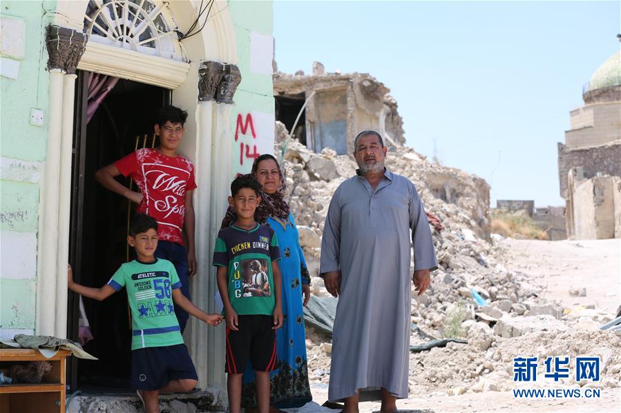 （國際&middot;圖文互動）（7）通訊：中企員工愛心捐款助摩蘇爾老城民眾重燃生活希望