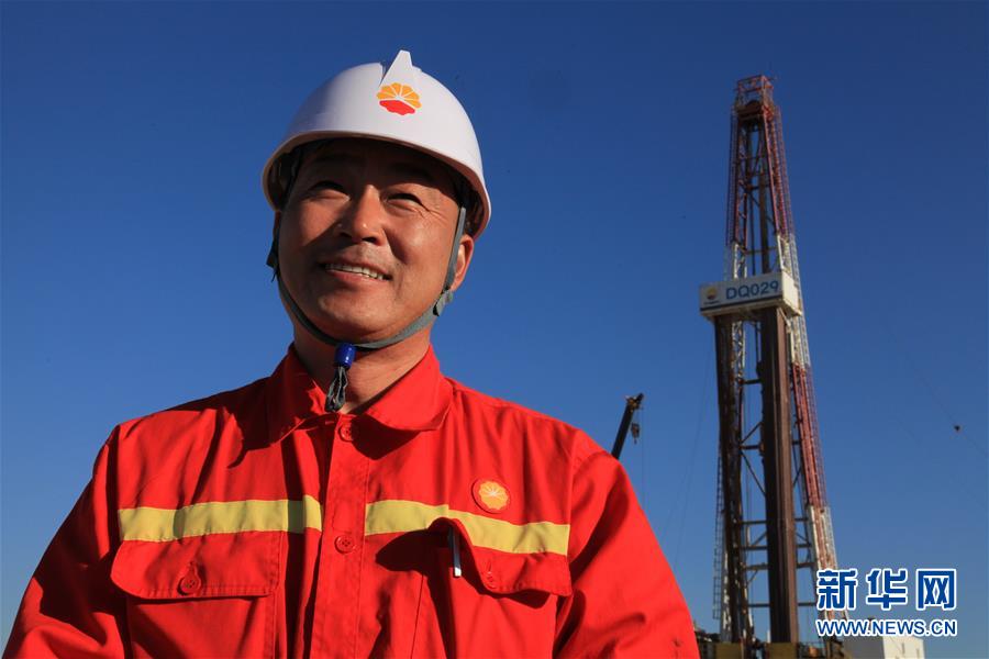 (新華全媒頭條·圖文互動)(3)百年油田正青春——記新時(shí)代大慶精神大慶人