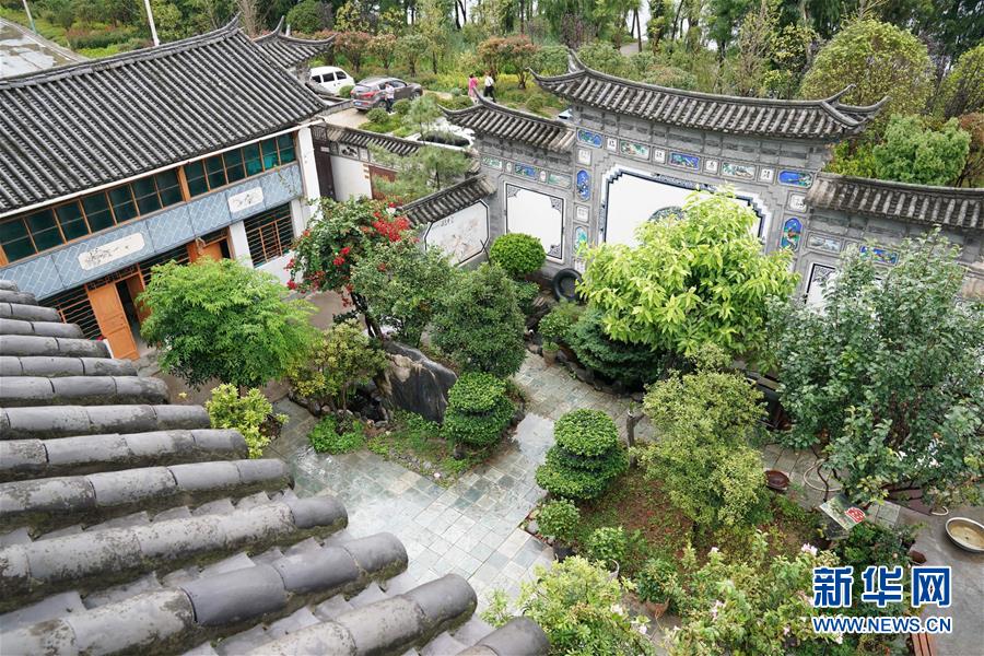 (在習(xí)近平新時代中國特色社會主義思想指引下——新時代新作為新篇章·總書記關(guān)心的百姓身邊事·圖文互動)(1)留住鄉(xiāng)愁 綻放新顏——傳統(tǒng)村落保護(hù)激發(fā)鄉(xiāng)村活力