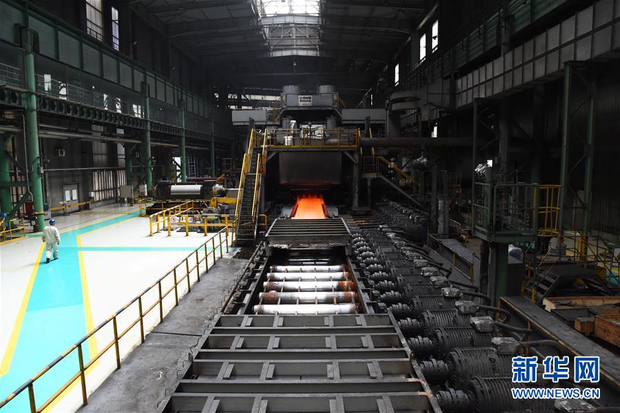 (新華全媒頭條·圖文互動)(4)百年首鋼 百煉成鋼——從鋼鐵強國“夢工廠”到改革轉型“排頭兵”