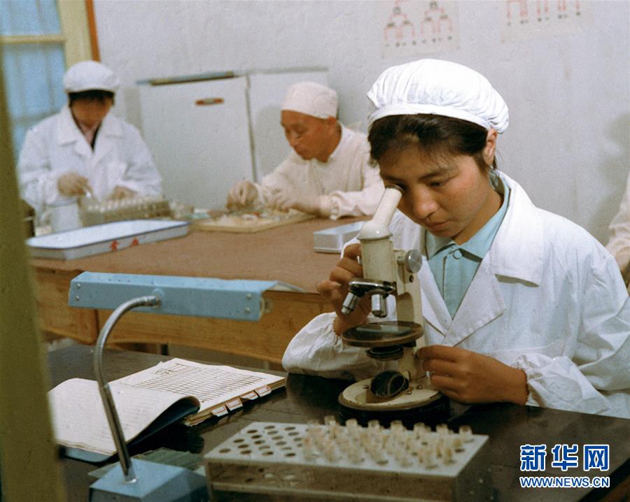 （紅土地&ldquo;往事新說&rdquo;&middot;圖文互動）（10）昔日送&ldquo;瘟神&rdquo;  今朝健康促小康