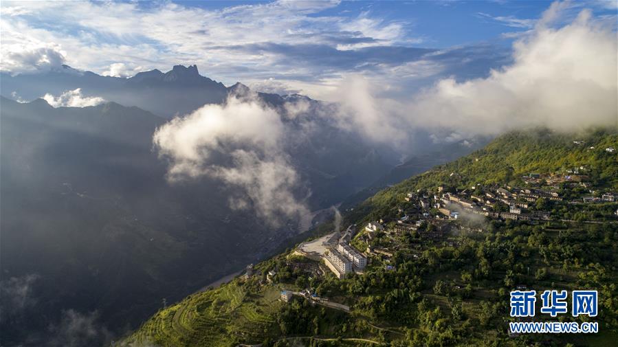 (決戰決勝脫貧攻堅·圖文互動)(2)怒江大峽谷興起“生態行當”