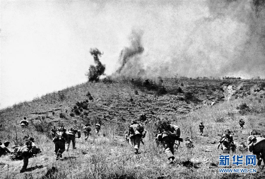 (圖文互動(dòng))(1)為了“中國號(hào)”巨輪揚(yáng)帆遠(yuǎn)航——中國共產(chǎn)黨領(lǐng)導(dǎo)下的人民軍隊(duì)忠于祖國、服務(wù)人民啟示錄